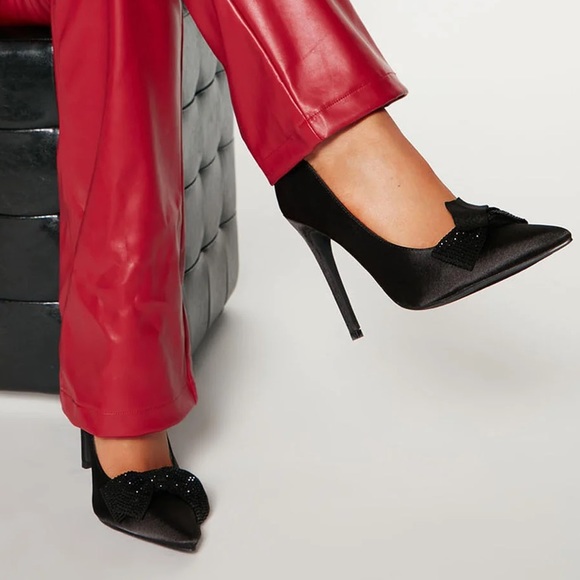 Black bow satin pumps - Picture 2 of 4